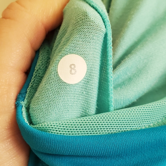 Vintage Style Lululemon Tank - Picture 5 of 7